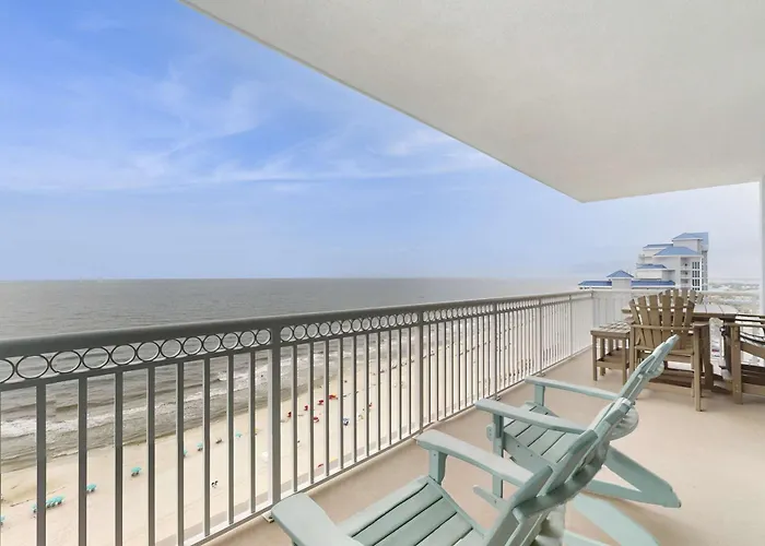 Holiday home Luxurious Beachfront W Incredible Gulf View & Shared Pool Hot Tub *