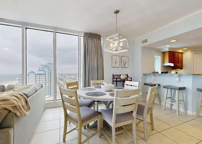 Luxurious Beachfront W Incredible Gulf View & Shared Pool Hot Tub *