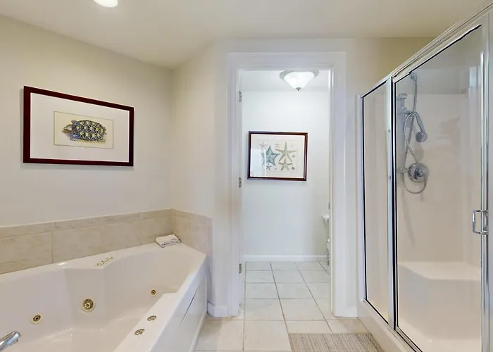 Luxurious Beachfront W Incredible Gulf View & Shared Pool Hot Tub * Gulf Shores